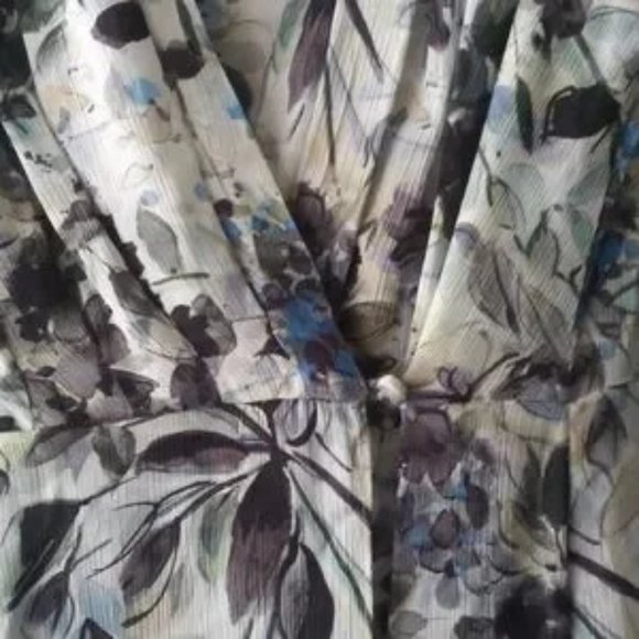 Worth New York Floral Crinkle Wrap Dress - Picture 7 of 11